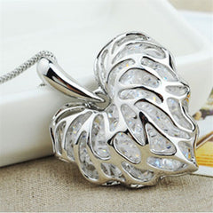 2022  Vintage Built Sparkling Golden Hollow Zircon Love Leaves Sweater Chain Necklace Fashion Necklace